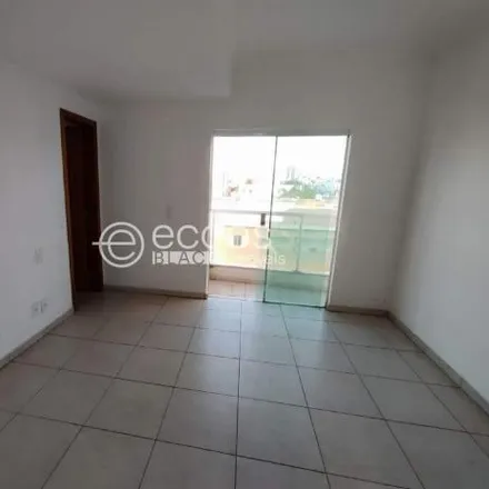 Rent this 3 bed apartment on Rua Alberto Alves Cabral 963 in Segismundo Pereira, Uberlândia - MG