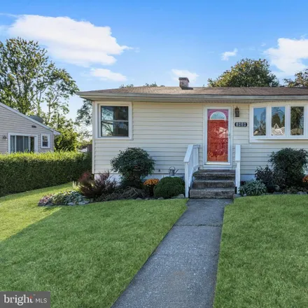 Buy this 3 bed house on 1612 Sunshine Street in Pleasantville, Ferndale