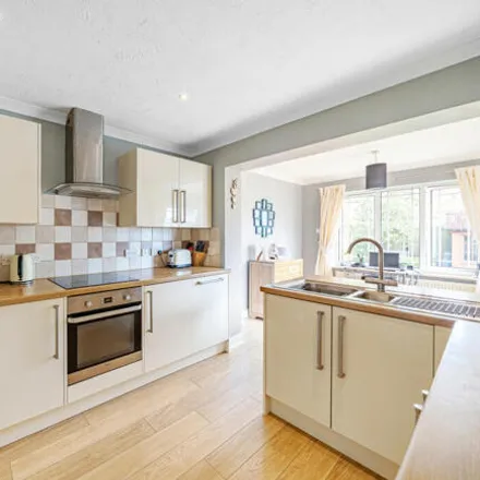 Image 7 - Tanner Close, Bath and North East Somerset, BA3 3BT, United Kingdom - House for sale