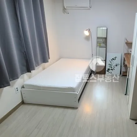 Rent this studio apartment on 서울특별시 은평구 불광동 319-16