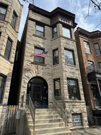 Rent this 3 bed house on 822 West Newport Avenue in Chicago, IL 60657