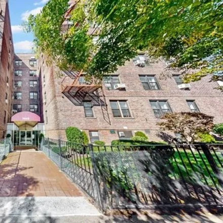 Image 2 - 9040 Fort Hamilton Parkway, New York, NY 11209, USA - Apartment for sale