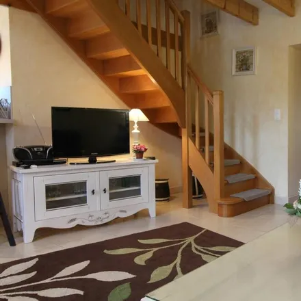 Rent this 3 bed house on Route de Mazion in 33390 Saint-Paul, France