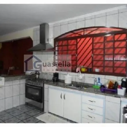 Buy this 2 bed house on Rua Ômega in Cooperativa, São Bernardo do Campo - SP