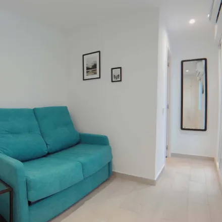 Image 5 - Calle de Berruguete, 45, 28039 Madrid, Spain - Apartment for rent