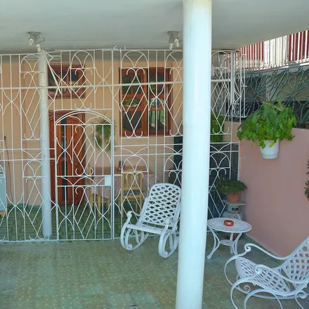 Rent this 3 bed house on Morón in La Victoria, CU
