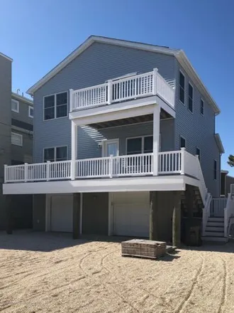 Image 1 - 497 Sunset Boulevard, Normandy Beach, Brick Township, NJ 08738, USA - House for rent