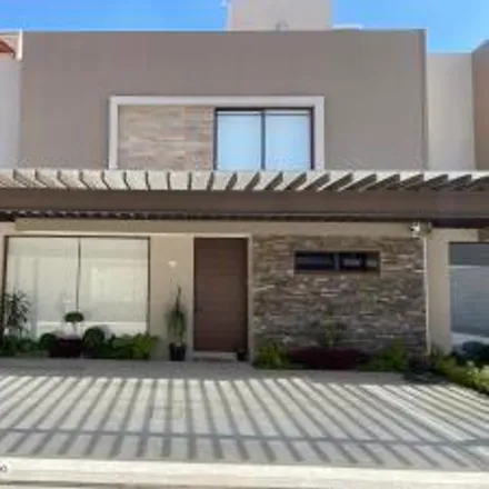Buy this 3 bed house on Calle 25 in San Salvador Tizatlalli, 52172 Metepec