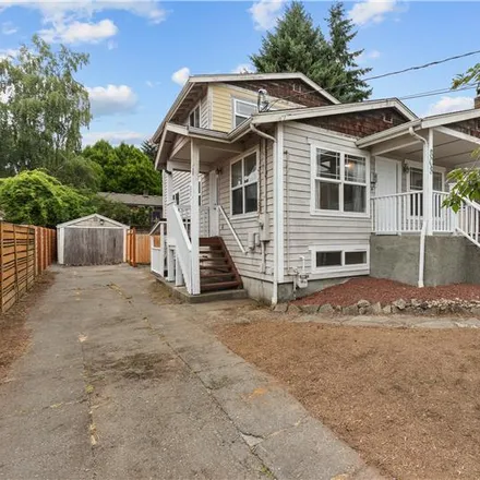 Rent this 8 bed house on 808 Northeast 70th Street in Seattle, WA 98115