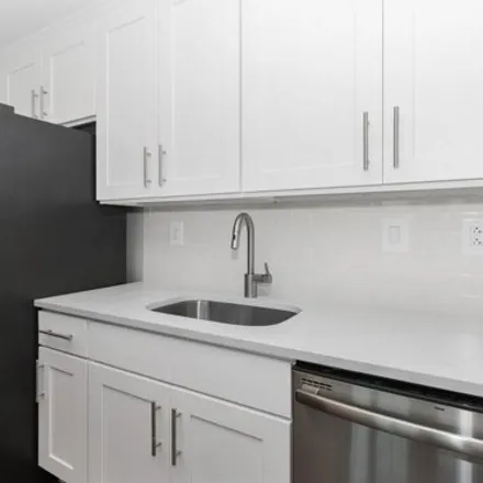 Rent this 1 bed apartment on Locust on the Park in 201 South 25th Street, Philadelphia