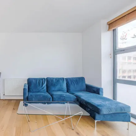 Buy this 2 bed apartment on Bombay Burrito in 357 Goswell Road, Angel