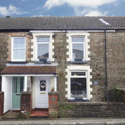 Buy this 3 bed townhouse on 4 Cardiff Road in Llantrisant, CF72 8DH