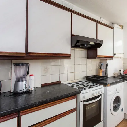 Image 5 - 23 Clematis Street, London, W12 0QQ, United Kingdom - Room for rent