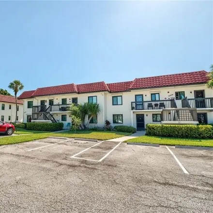 Image 2 - Quality Inn & Suites Golf Resort, 44th Street Southwest, Golden Gate, Collier County, FL 34116, USA - Condo for sale