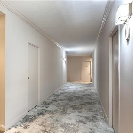 Image 3 - 1750 St Charles Ave Apt 624, New Orleans, Louisiana, 70130 - Condo for sale