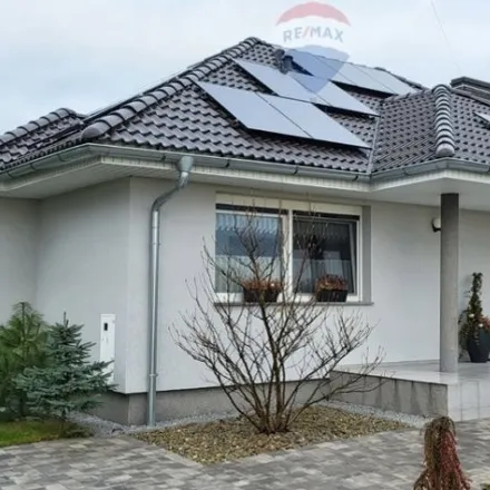 Buy this 4 bed house on Opolska 40 in 46-060 Chrząszczyce, Poland