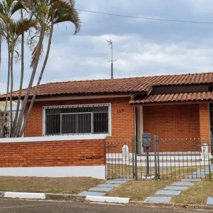 Image 1 - Drogaria Estância, Avenida Carlos Mauro, Águas de São Pedro, Região Geográfica Intermediária de Campinas - SP, 13525-970, Brazil - House for sale