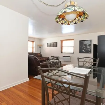 Image 2 - 150-37 89th St Unit 21, Howard Beach, New York, 11414 - Apartment for sale