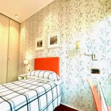 Image 2 - Hotel ILUNION Bilbao, Calle Rodríguez Arias / Rodriguez Arias kalea, 66, 48013 Bilbao, Spain - Apartment for rent