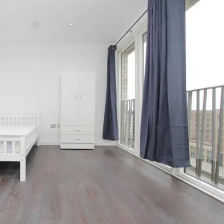 Rent this studio house on Morton Apartments in 17 Lockside Way, London