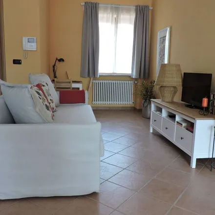 Rent this 3 bed apartment on Università del Piemonte Orientale - Palazzo del Rettorato in Via Duomo, 13100 Vercelli VC