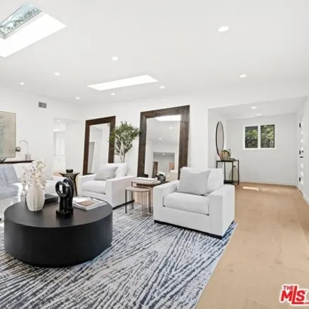 Image 5 - 3886 Berry Drive, Los Angeles, CA 91604, USA - House for sale