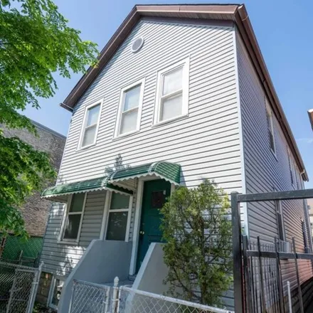 Buy this 4 bed house on 3118 North Western Avenue in Chicago, IL 60618