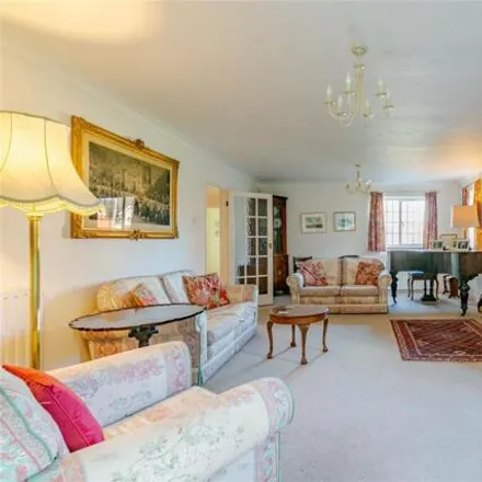 Image 5 - Highcroft, Shamley Green, GU5 0UE, United Kingdom - House for sale