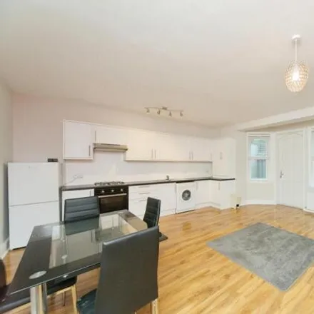 Image 3 - Grosvenor Gardens, St Leonards, TN38 0AG, United Kingdom - Apartment for sale