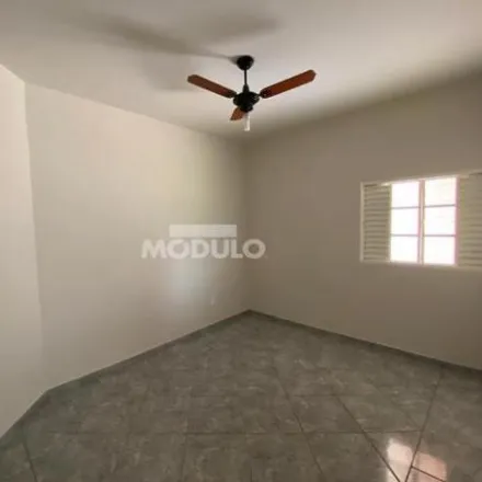 Rent this 6 bed house on Rua das Juritis in Cidade Jardim, Uberlândia - MG