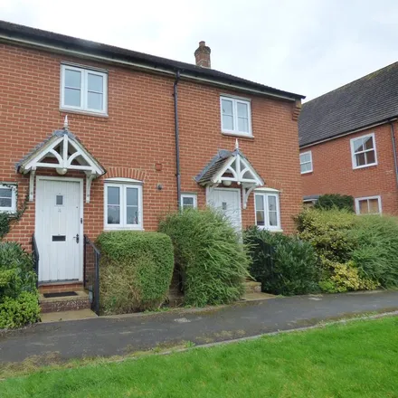 Rent this 2 bed townhouse on 3 Mulberry Close in Gillingham, SP8 4AU