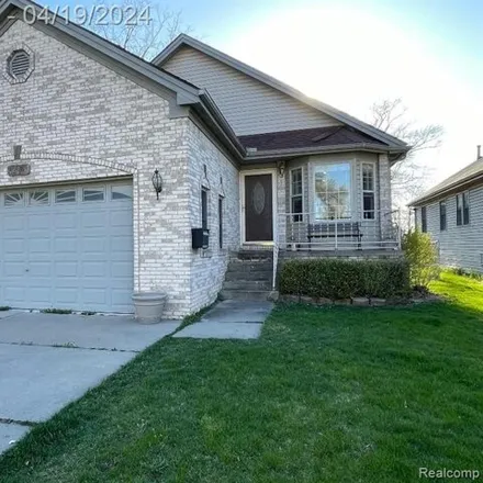 Buy this 4 bed house on 30477 Alger Street in Madison Heights, MI 48071