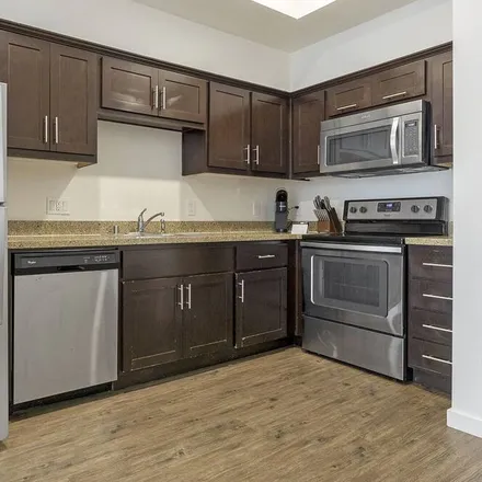 Image 2 - Oakland, CA, 94612 - Apartment for rent