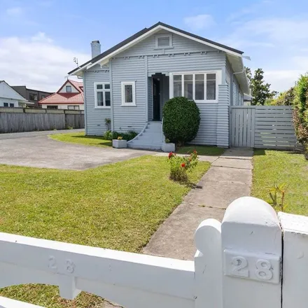 Image 6 - 2/28 Ngataringa Road, Devonport, Devonport-Takapuna 0624, New Zealand - Apartment for rent