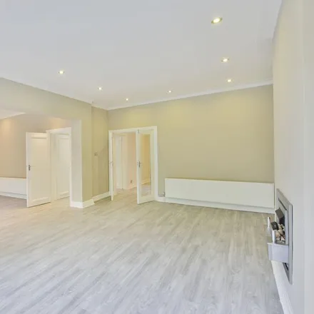 Image 7 - 44 Grove End Road, London, NW8 9ND, United Kingdom - Duplex for rent