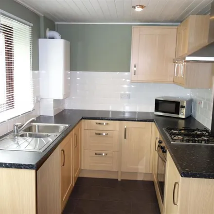 Rent this 2 bed townhouse on Paterson Gardens in Stocksbridge, S36 1JR