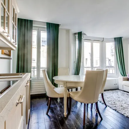 Image 2 - 62 Rue Montorgueil, 75002 Paris, France - Apartment for rent