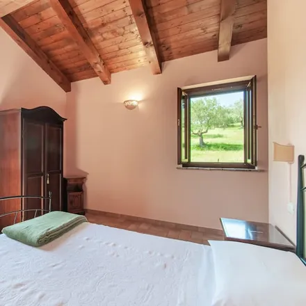 Rent this 6 bed townhouse on Perugia