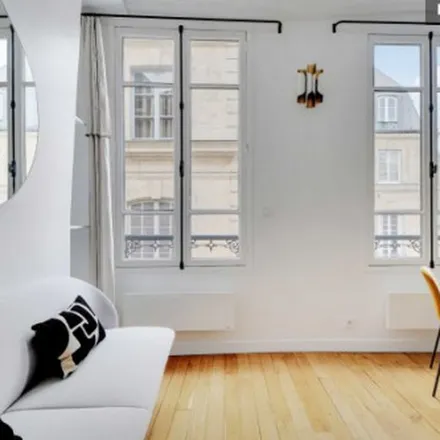 Image 1 - 5 Rue de la Banque, 75002 Paris, France - Apartment for rent