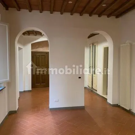 Image 5 - Degortes Outlet Grandi Firmi, Piazza degli Scalpellini, 55100 Lucca LU, Italy - Apartment for rent