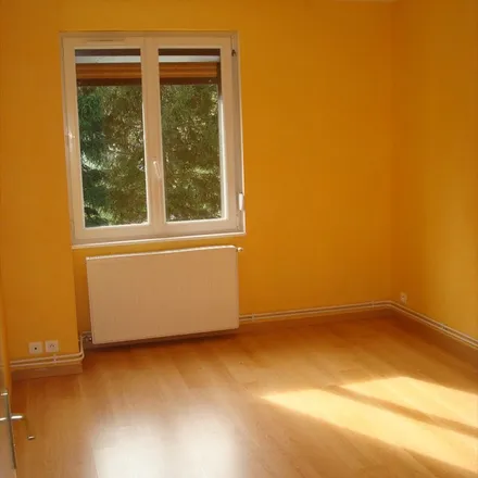 Rent this 3 bed apartment on 2 Place Caritey in 88120 Vagney, France