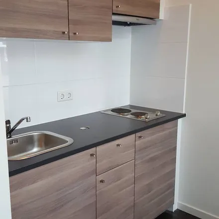 Image 3 - Hertog Hendrik van Brabantplein 69, 5611 PJ Eindhoven, Netherlands - Apartment for rent