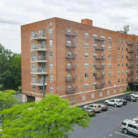 Buy this 1 bed condo on 32 Secor Place in City of Yonkers, NY 10704