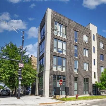 Buy this 3 bed condo on 1301 North Western Avenue in Chicago, IL 60622