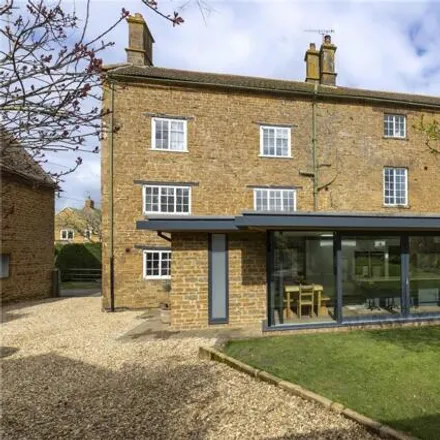 Buy this 6 bed house on Stone House in Baldwins Lane, Upper Tysoe