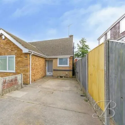 Rent this 3 bed house on 27 Winster Avenue in Ravenshead, NG15 9GS