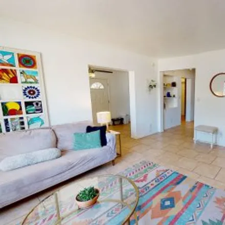 Buy this 5 bed apartment on 1236 West Congress Street in Menlo Park, Tucson