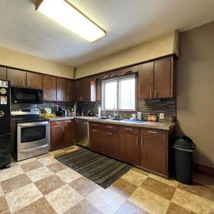 Rent this 3 bed house on 1293 5th Street North in Carrington, ND 58421