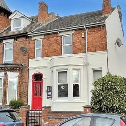 Buy this 4 bed townhouse on West Parade in Lincoln, LN1 1LY