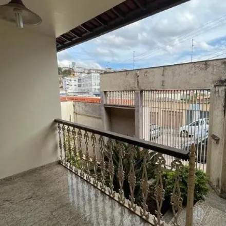 Rent this 3 bed house on UNA Itabira in Rua Guarda Mor Custódio, Centro